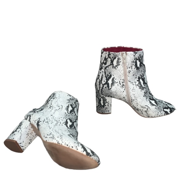 NWOT Band of Gypsies Andrea Snake Boot - Picture 1 of 5